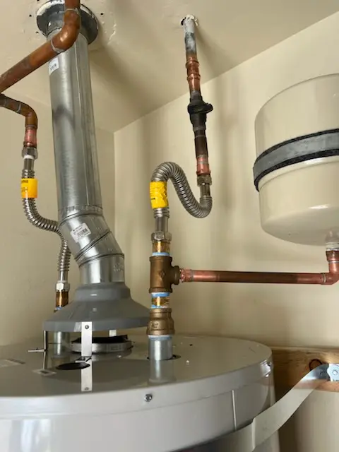 Water heater installation and plumbing repair in Baldwin Estates